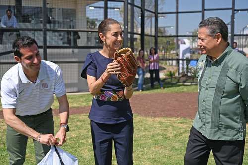 Sheinbaum-inaugura-Ciudad-Deportiva-de-Alto-Rendimiento-en-Pachuca-y-convoca-a-una-clase-nacional-de-beisbol-y-softbol