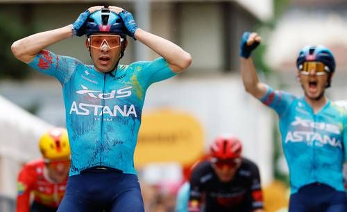 Thomas-Silva-hace-historia-gana-la-etapa-2-del-Giro-de-Italia-y-se-viste-de-la-maglia-rosa